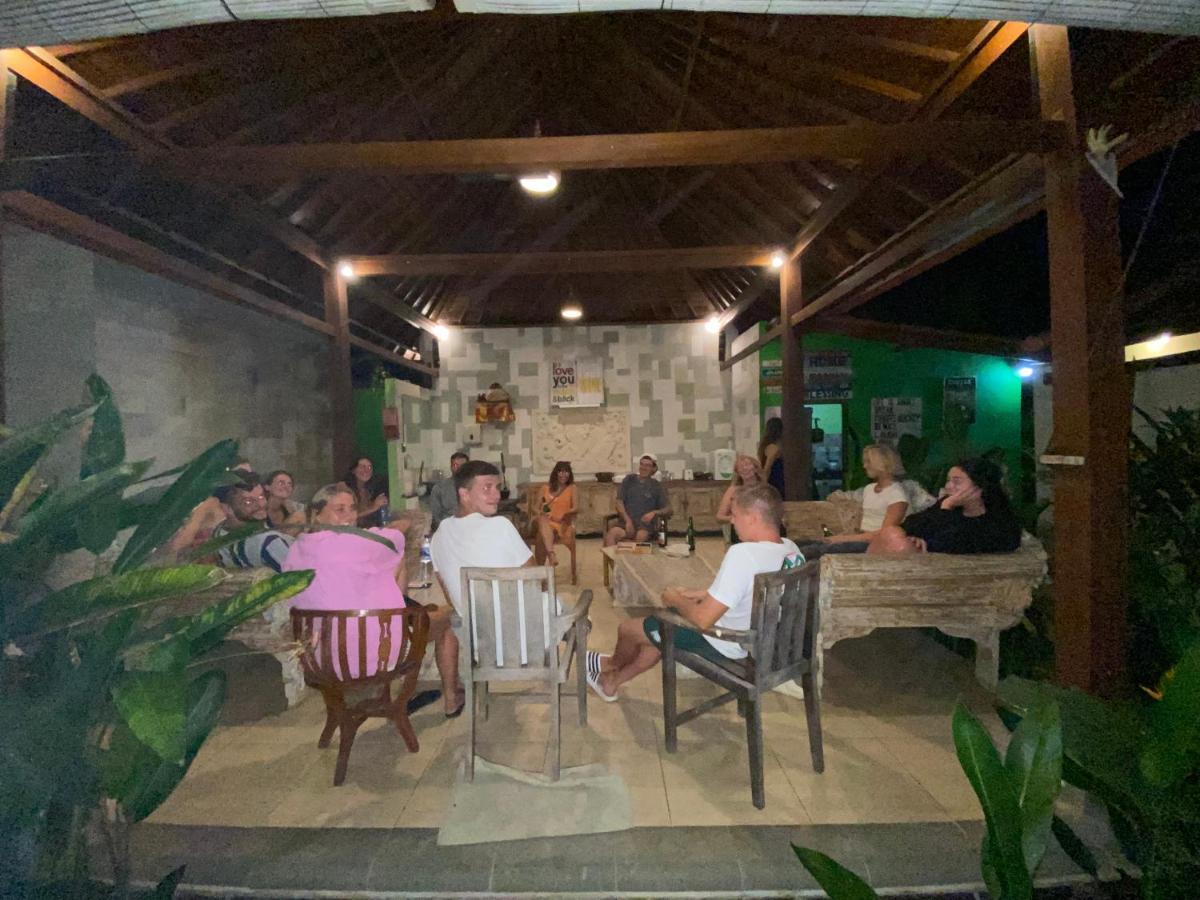 Lembongan Hostel Нуса-Лембонган Экстерьер фото
