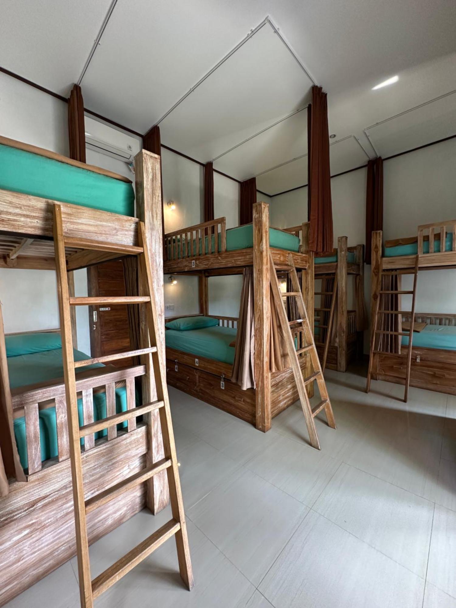 Lembongan Hostel Нуса-Лембонган Экстерьер фото