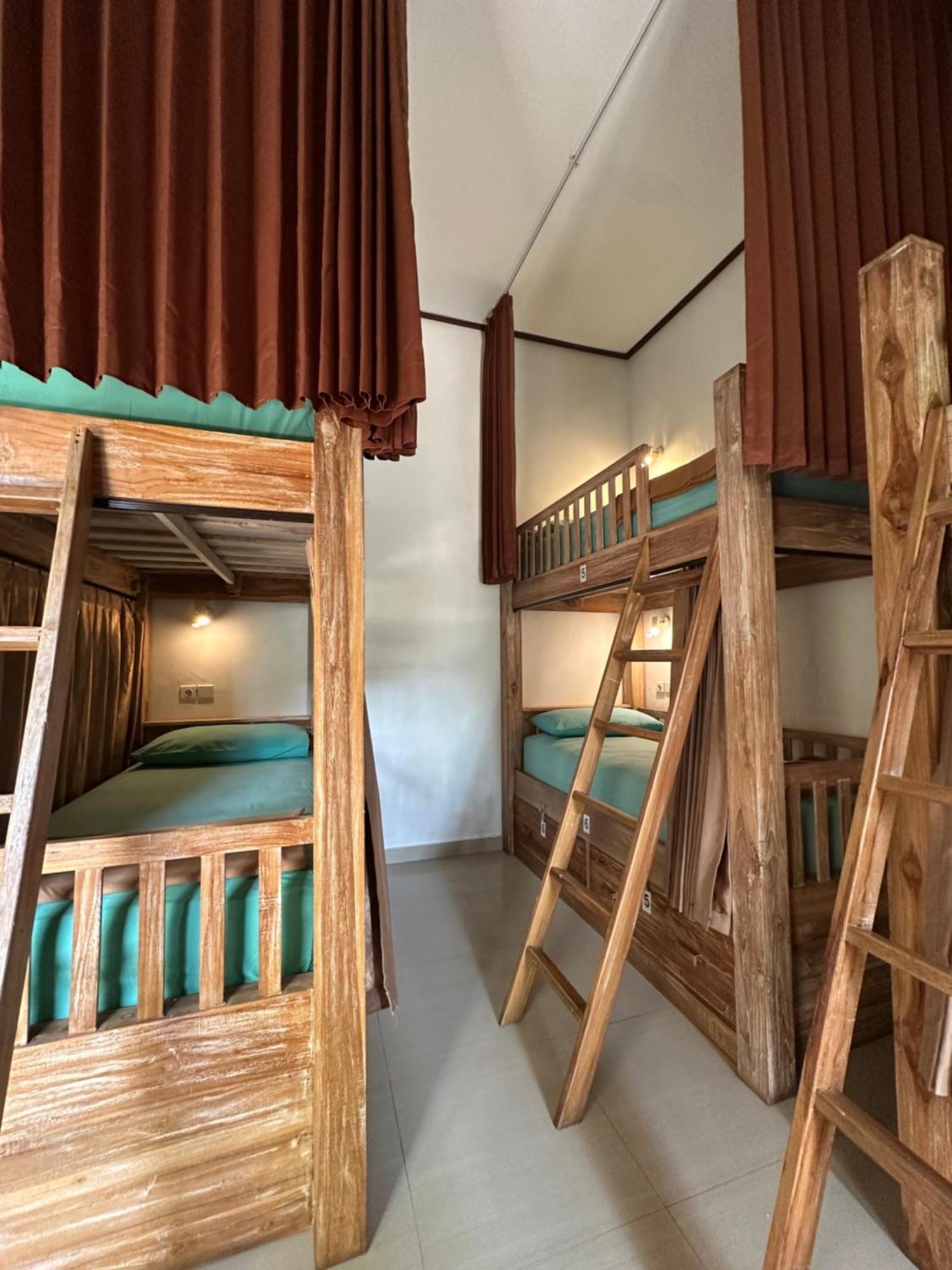Lembongan Hostel Нуса-Лембонган Экстерьер фото