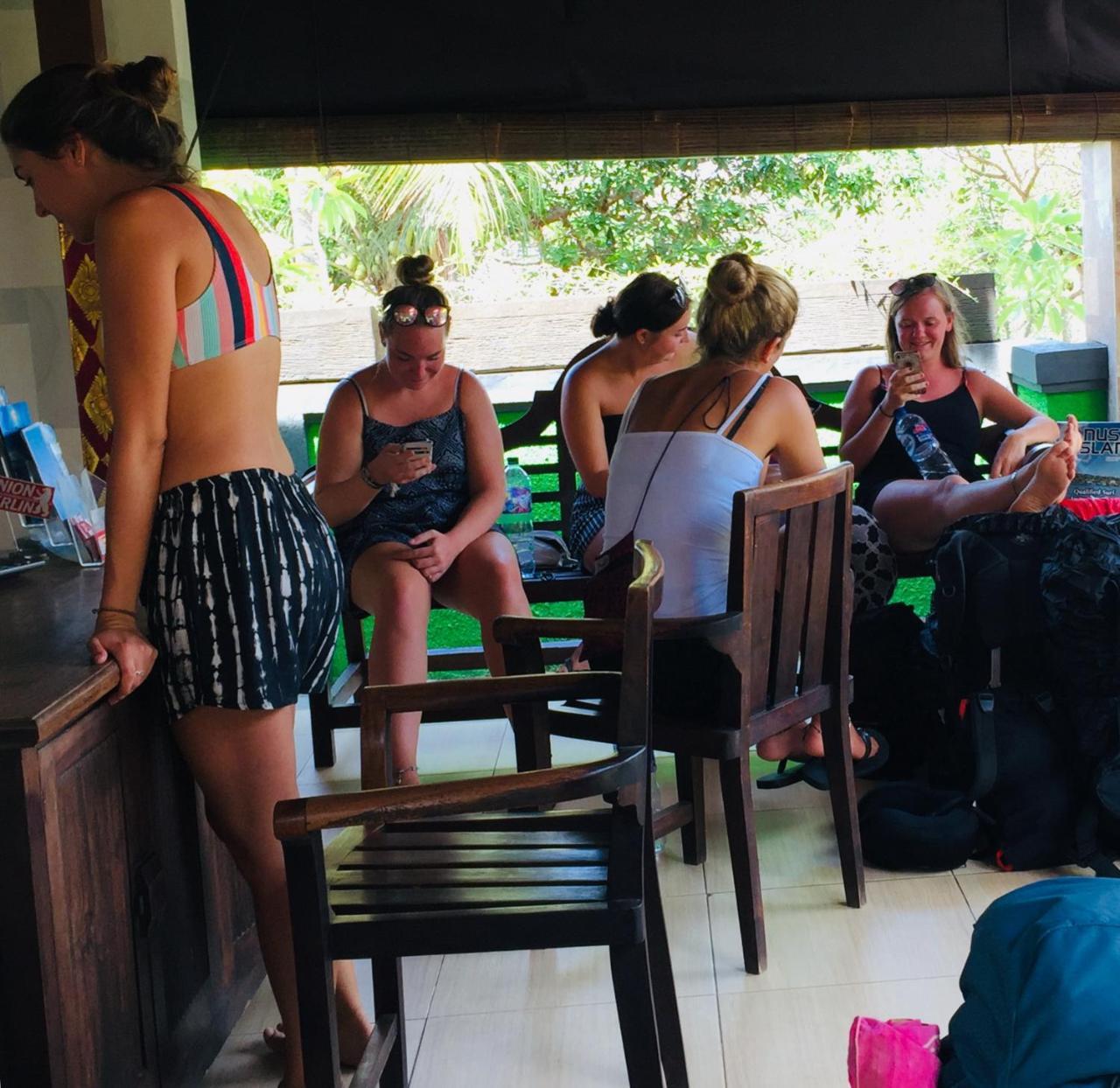 Lembongan Hostel Нуса-Лембонган Экстерьер фото