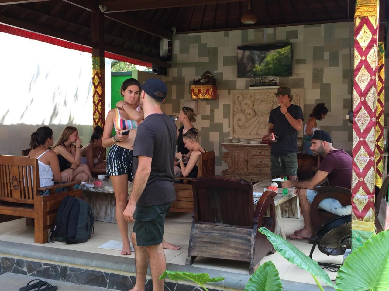Lembongan Hostel Нуса-Лембонган Экстерьер фото