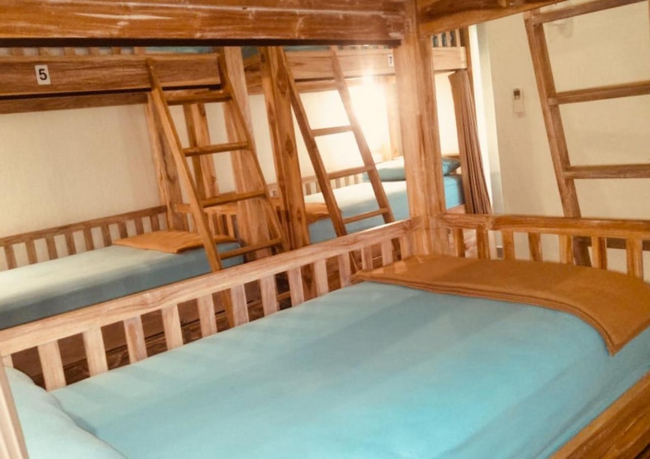 Lembongan Hostel Нуса-Лембонган Экстерьер фото